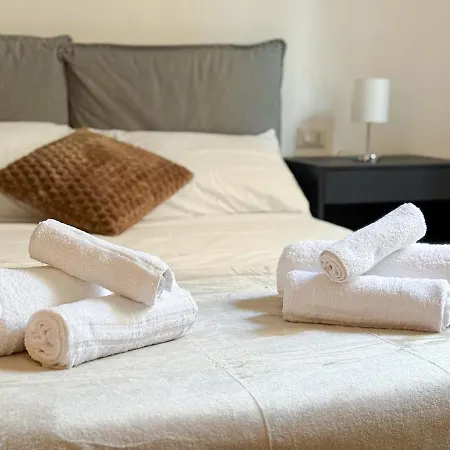 Luxury Penthouse - 5 Min To Duomo 2 * Milão